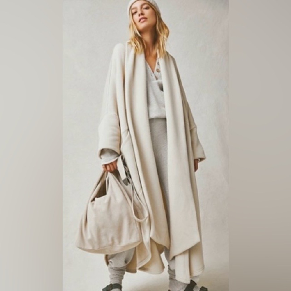 Free People Elegant Cream In Flight Poncho Robe with Tie Detail. NWT. Sz M/L.